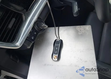 2023 Porsche Panamera 4S z USA, uszkodzony, nr VIN WP0AB2A73PL130367